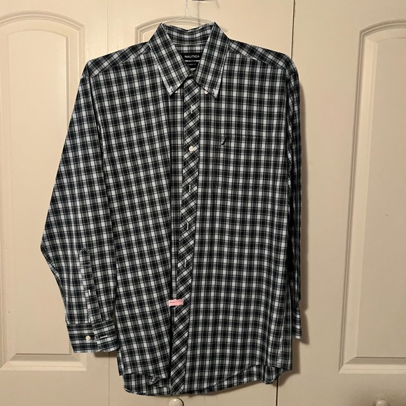 Mens Nautica Dress Shirt - Picture 2 of 2